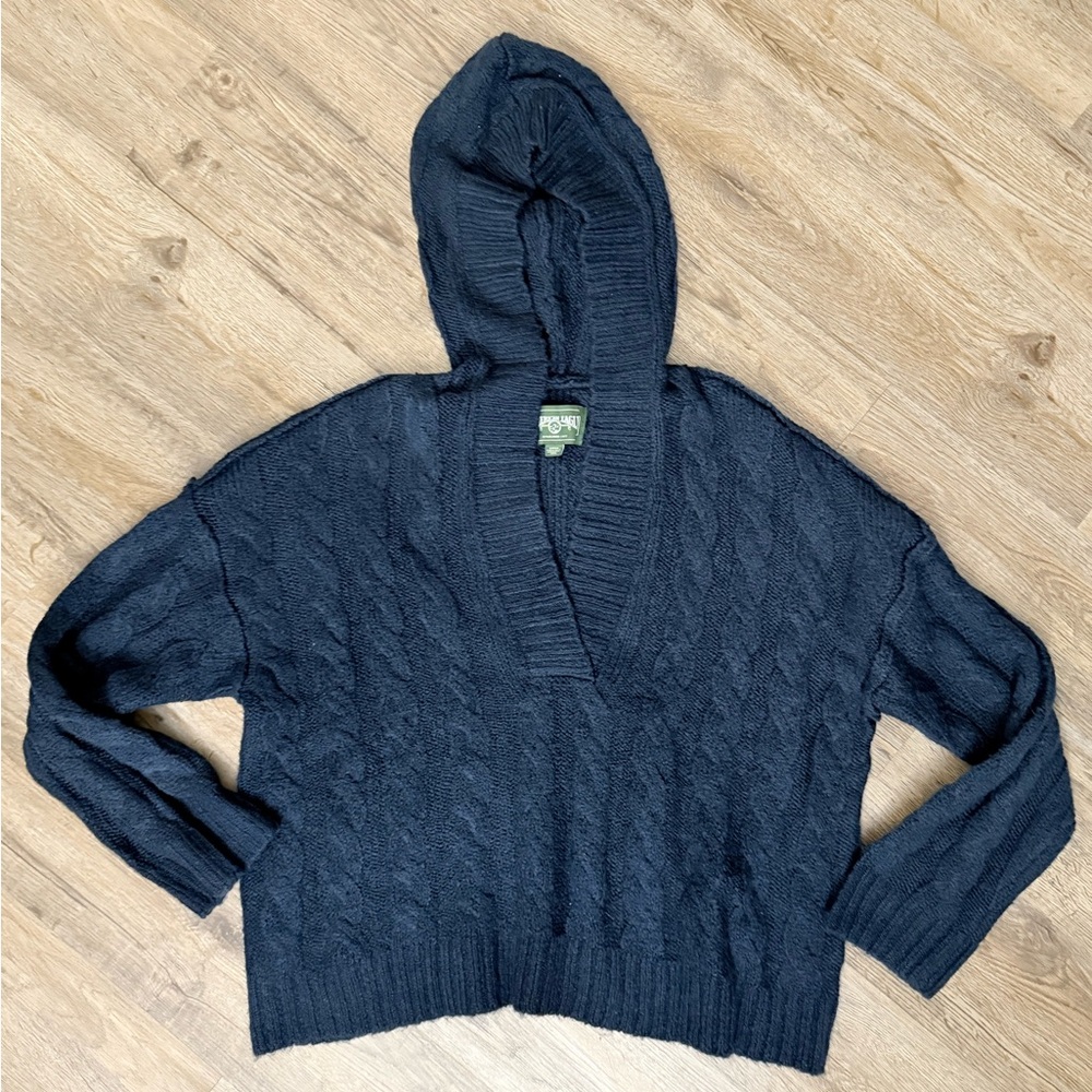 American Eagle • Oversized Navy Cable Knit Hooded Sweater